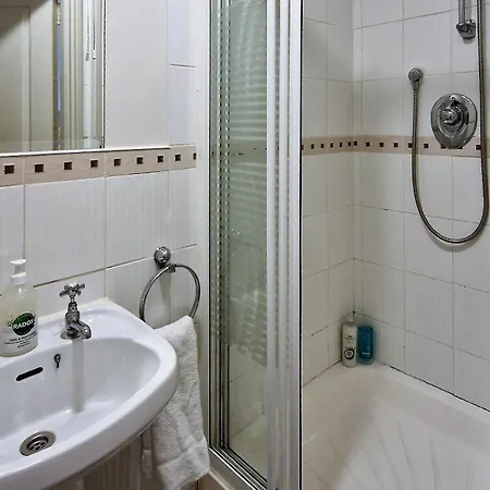 2 Bed In Leafy Sandymount 4 都柏林